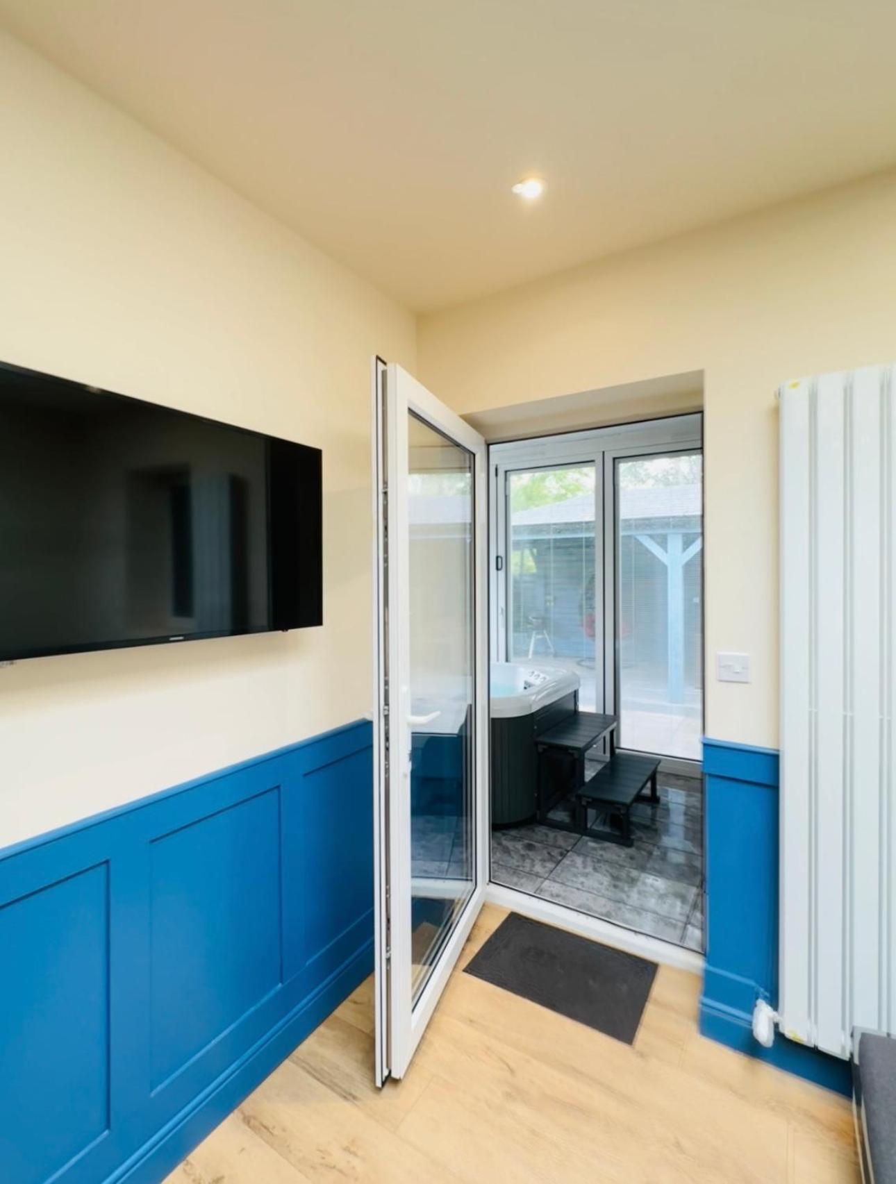 Deluxe Bungalow كامبريدج المظهر الخارجي الصورة